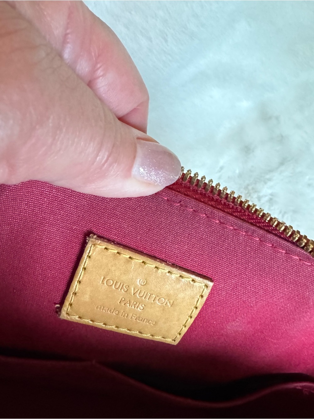 Louis Vuitton Red Vernis Alma Satchel with Gold Hardware - Picture 9 of 15